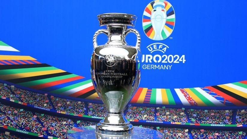 Vítězná trofej UEFA EURO 2024
